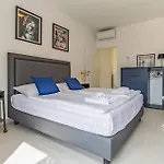 度假居 Luxurious In *