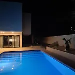 度假居 Luxurious In