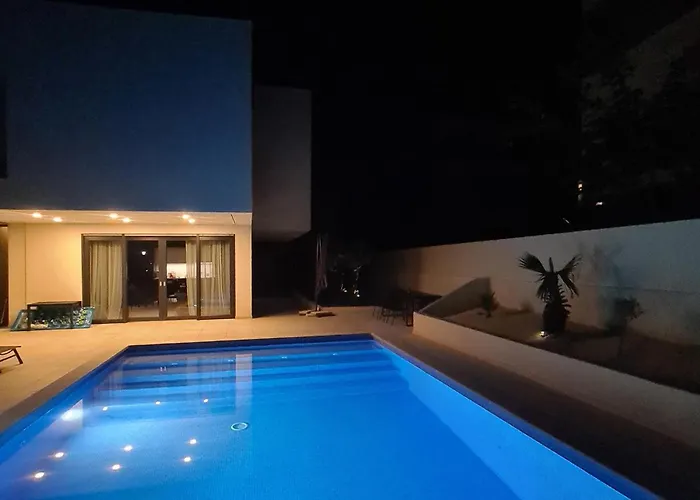 度假居 In With Kitchen