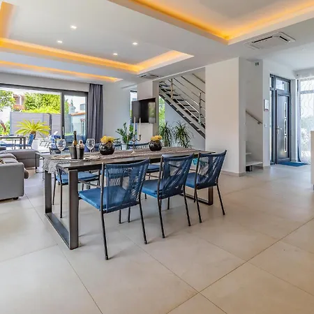 Stunning In Holiday home *