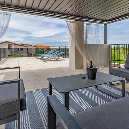 In With Kitchen Prázdninový dům