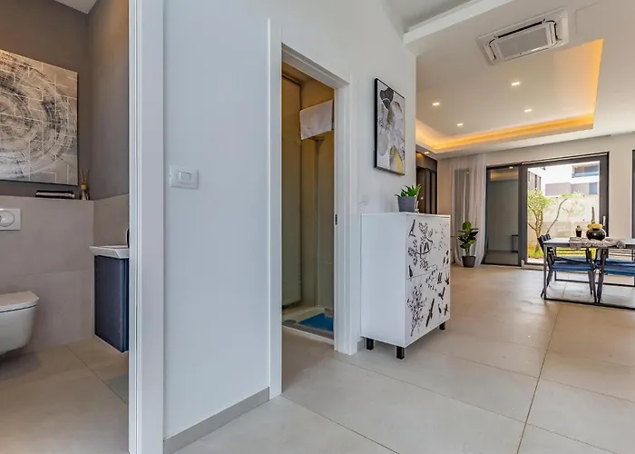 Ferienhaus In With Kitchen *