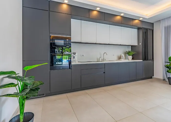 In With Kitchen Semesterbostad